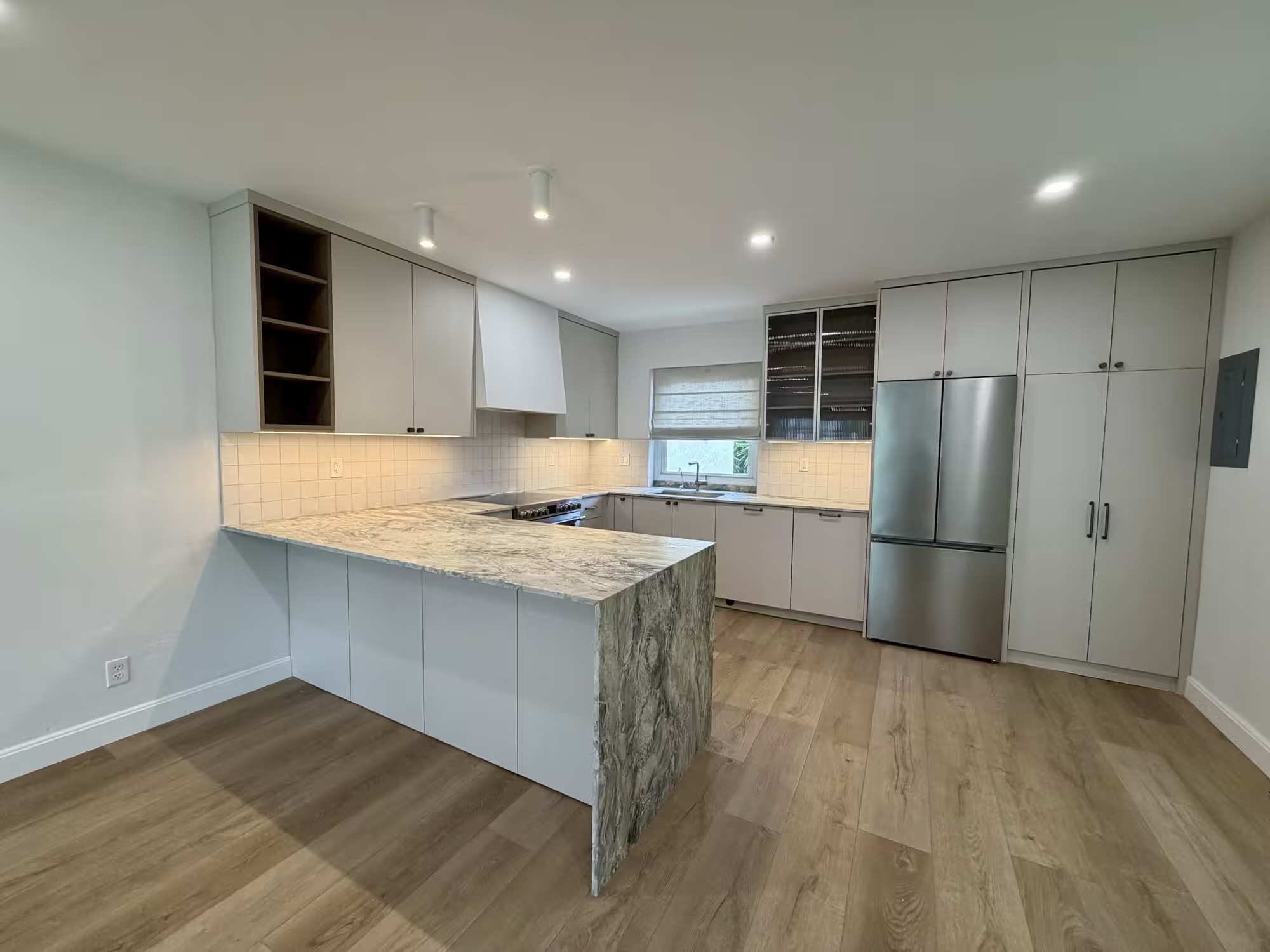 Aleman Properties